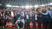 Trabzonspor Antalya’da kupayı havaya kaldırdı
