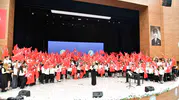 Balıkesir’de 300 çocuk aynı sahnede buluştu