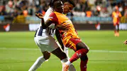 Galatasarayda genç yetenek Renato Nhaga maçı yarıda bıraktı
