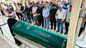 Genç sürücü virajı alamadı ve hayata veda etti