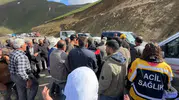 Yüksekova’da mevsimlik işçileri taşıyan minibüs kazasında can kaybı arttı