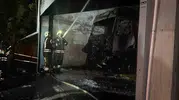 Başakşehir sanayi sitesinde gece saatlerinde tır yangını paniği