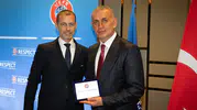 UEFA zirvesi İstanbulda toplandı Avrupa futbolunda yeni dönem başlıyor