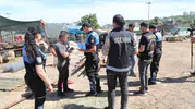 Antalya kurban pazarında dolandırıcılara karşı polis devriyesi