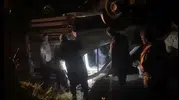 Adana Feke’de hayvan yüklü kamyonet devrildi