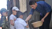 Erzurum’da çocuklar asırlık arafalık geleneğini yaşatmaya devam ediyor