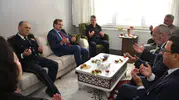 Salihli'de bayram mesaisi Şehit aileleri ve güvenlik güçleri unutulmadı