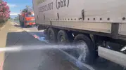 Alanya yolunda tırın tekerlekleri tutuştu