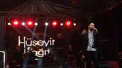 Sarıgöl panayırında Hüseyin Kağıt rüzgarı esti