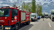 Afyonkarahisar yolunda minibüs ağaca çarptı