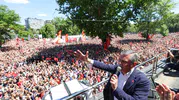 Özgür Özel'den parti yönetimine erken kurultay çağrısı