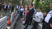 Özgür Özel bayramı memleketi Manisa’da hemşehrileriyle geçirdi