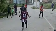 Elazığ’da jandarma ve çocuklar futbol sahasında buluştu