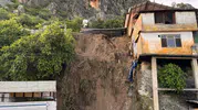 Hatay sele teslim oldu Bir kişi hayatını kaybetti