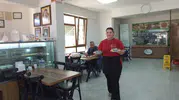 Burhaniye'de bir lokanta tamamen kadınların yönetimine geçti