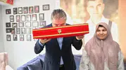 Eskişehir Valisi şehit ailesiyle bayramlaştı