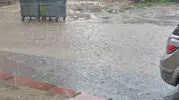 Ankara'da ani yağmur trafiği kilitledi