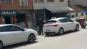 İnegöl trafiğinde yol verme gerginliği Sürücüler birbirinin üzerine yürüdü