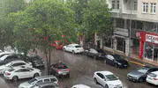 Diyarbakır'da aniden bastıran yağmur günlük hayatı durdurdu