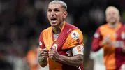Galatasaray'ın yıldızına şok saldırı: Beyoğlu'nda yumruklu kavga