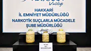 Yüksekova yolcu otobüsünde peynir bidonunda uyuşturucu sevkiyatı yakalandı