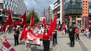 Stuttgart meydanı 19 Mayıs için kırmızı beyaza büründü