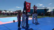 Kilis'te 19 Mayıs kutlamalarında öğrencilerden nefes kesen gösteri