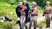 Tunceli dağlarında yürüyüş yapan vatandaş için jandarma seferber oldu