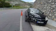 Malatya yolunda kaza sonucu bir sürücü hastaneye kaldırıldı