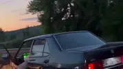Bursa'da trafikte ayağını kapıdan sarkıtan sürücüye ağır ceza
