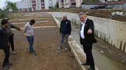 Cumayeri merkezinde dere yatağı güvenli hale getiriliyor
