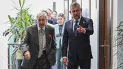 Özgür Özel’in makamında Koç ailesiyle kritik görüşme