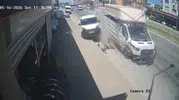 Antalya’da lastiği patlayan kamyonet ortalığı birbirine kattı