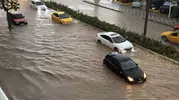 Bozüyük sokakları sağanak sonrası göle döndü