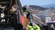 Denizli otoyolunda feci kaza 8 yolcu hayatını kaybetti