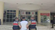 Karaköprü’de uzun süredir aranan hırsız jandarma operasyonuyla yakalandı