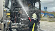 Kırıkkale yolunda kereste yüklü TIR alevlere teslim oldu