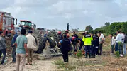 Adana’da direksiyon hakimiyeti kaybedilen traktör devrildi