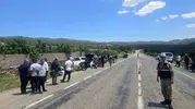 Kilis'te köy yolunda iki araç çarpıştı 9 kişi hastanelik oldu