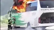 Amasya terminalinde park halindeki otobüs küle döndü