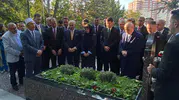 Bahçeli bayramın ilk gününde Alparslan Türkeş’in kabrine gitti