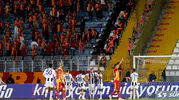 Kasımpaşa devreyi önde kapattı Galatasaray zorlanıyor