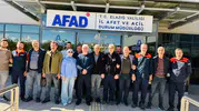 Enkaz altında sessizliğe işaret diliyle çözüm arayışı