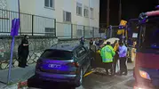 Siirt’te iş makinesi ile otomobil çarpıştı 5 kişi yaralandı