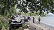 Giresun'da kediye direksiyon kırınca otomobil plaja uçtu