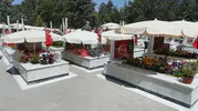Ankara'da şehitliklerde hüzünlü arife buluşması
