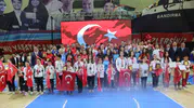 Muğla’nın şampiyon gençleri 19 Mayıs töreninde ödüllerini aldı