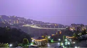 Trabzon semalarında geceyi gündüze çeviren şimşek şöleni