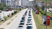 Tatil dönüşü Afyonkarahisar yolunda uzun araç kuyrukları oluştu