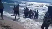 Kuşadası Sevgi Plajı’nda iki kişi ölümden döndü